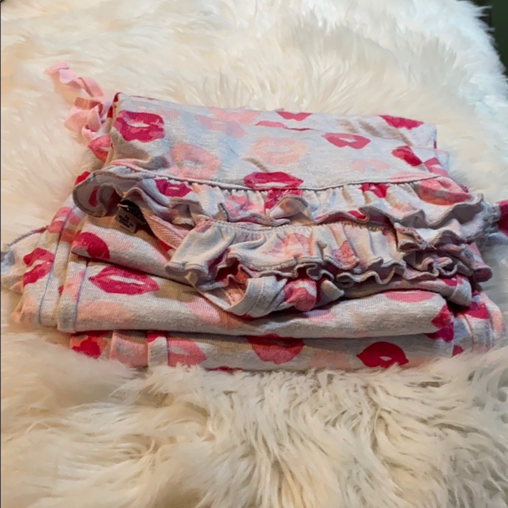 Lips 💋 PJ set - super soft